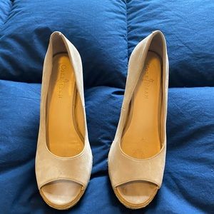 Cole Hann with Nike air wedges size 6